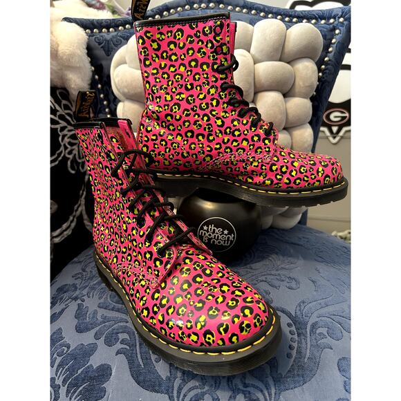 Dr Martens Pink &Yellow Leopard Print Boots Size 9/EU41 NWOT - Picture 1 of 6